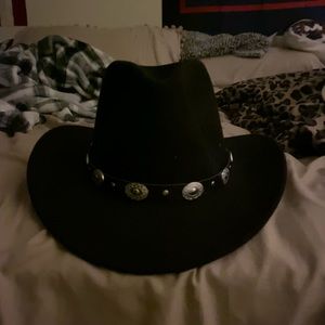 black cowgirl hat